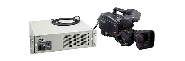 HDスーパーモーションカメラ「HDC-3300」（右）／カメラコントロールユニット「HDCU-3300」（左） 

