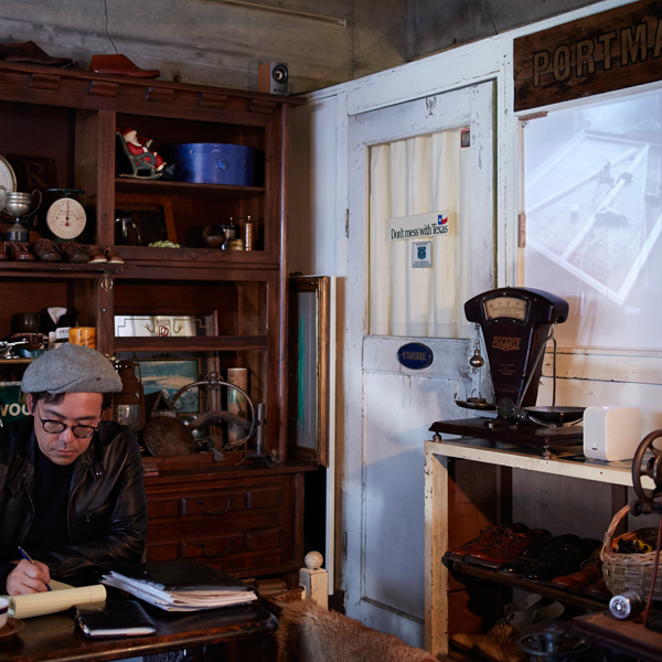 R[q[̊XňٍʂAZXJtF̂