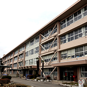 �F�s�{�s�� �p���ꏬ�w�Z �l