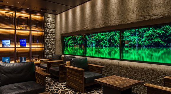 デジタルサイネージとは サイネージ 業務用ディスプレイ テレビ 法人向け ブラビア ソニー