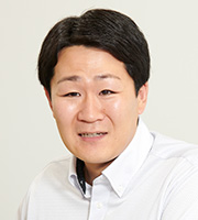 調達部 調達課 佐々木氏