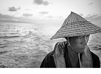 &copy; Yoshinori Nishino