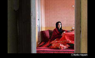 &copy; Noriko Hayashi