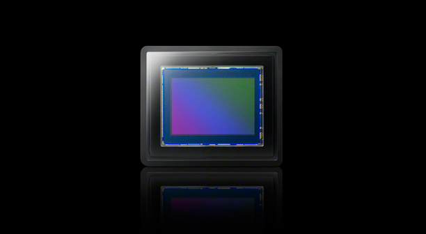 低ノイズと美しいぼけ味を実現する1.0型Exmor（エクスモア）CMOSセンサー