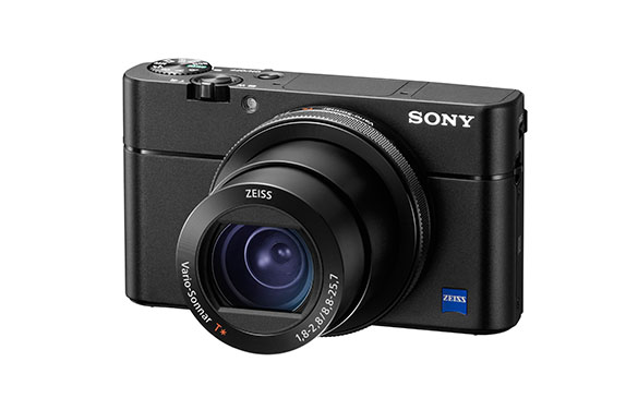 サイバーショットと一緒に買うとオリジナルアクセサリーがおトク