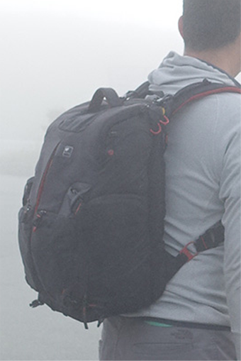 ���p�̃o�b�N�p�b�N�uKATA�v�i���݂̓}���t���b�g�ɓ����j