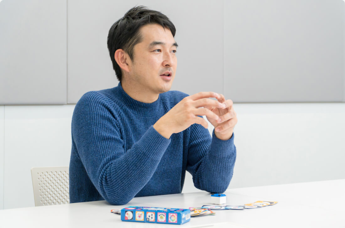 �c�����񂪐g�Ԃ��Ԃ�Ō��C���^�r���[�J�b�g