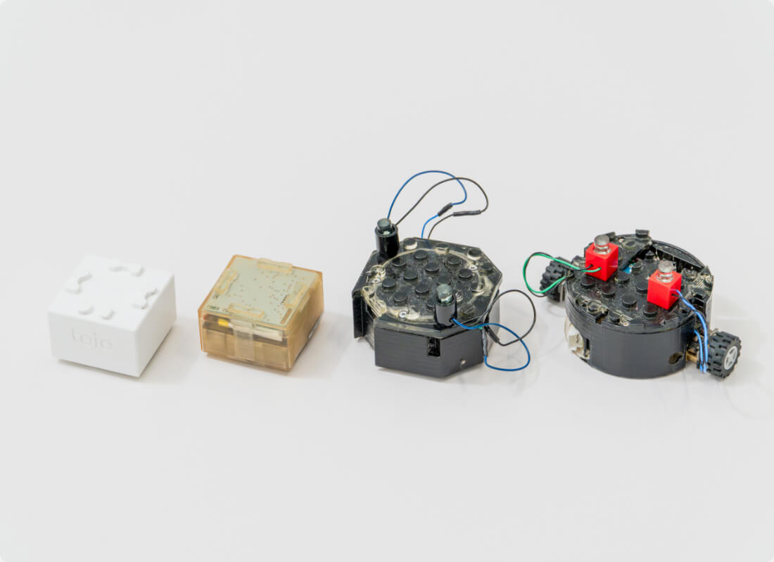 �utoio�v�̎���i�i�v���g�^�C�v�j�̈ꕔ�i���^������ǉߒ��̃��f���j