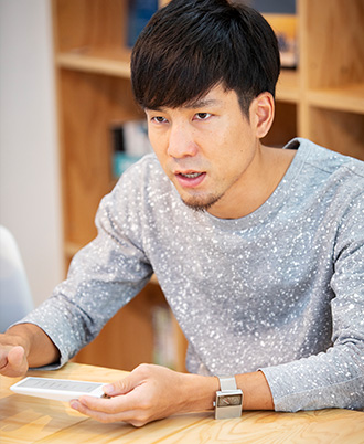 デザイン 石津(ソニー株式会社 クリエイティブセンター)