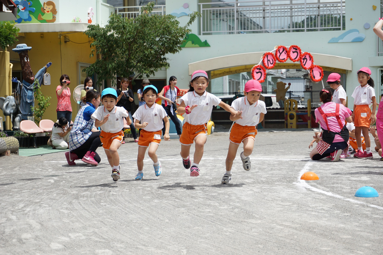 ✨初心者におすすめ✨SONY a100 ソニー✨運動会やスポーツ✨七五三に✨ Amazon | SONY(ソニー) ミラーレス一眼 α5100 パワーズームレンズ