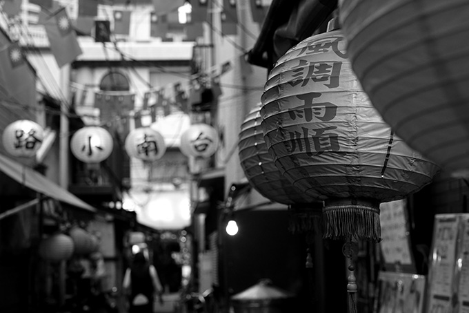 l̒؊X̂悤ɁACpNĝFȂȂꍇAʐ^̎ƂȂ𑫂Kv