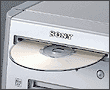 使いやすいスロットイン方式DVD-ROMドライブ