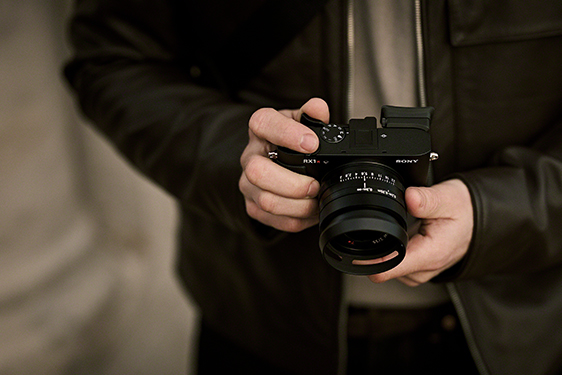 �� �ʐ^�̃T���O���b�v�͕ʔ���TG-2�A�����Y�t�[�h�͕ʔ���LHP-1 J2�ł�