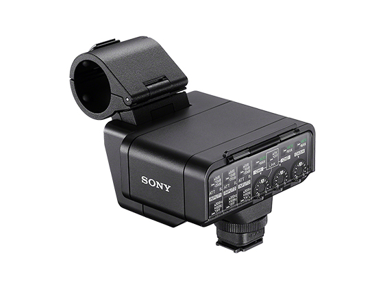 �� �ʐ^�͕ʔ��́uXLR-A4�v�ł�