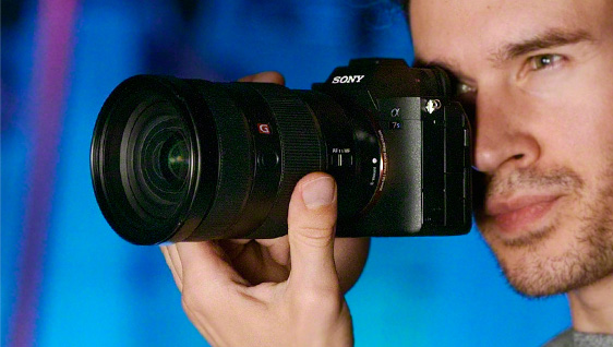 カメラ デジタルカメラ α7S III 特長 : プロに応える操作性&信頼性 | デジタル一眼カメラα 