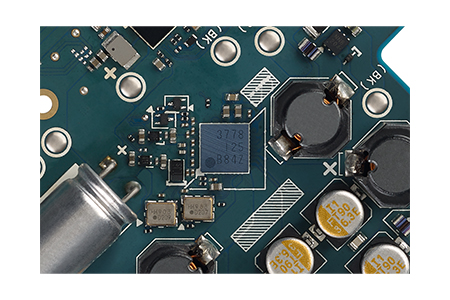 NW-ZX707 特長 : フラッグシップモデルを継承した技術と設計 NW-ZX707 特長 : フラッグシップモデルを継承した技術と設計