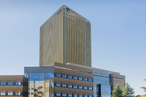 �鋞��w�����q�L�����p�X�V�Z�ɁiSORATIO SQUARE�j