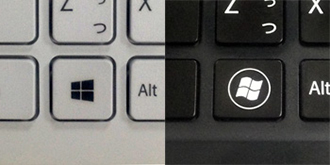 2種類のキーボードが横に並べられた画像、右のキーボードのWindowsキーはWindowsアイコンが丸で囲まれている
