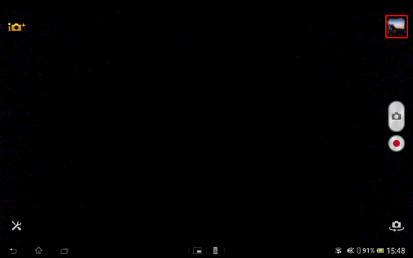 �J�����A�v����ʉE��̉摜���^�b�v