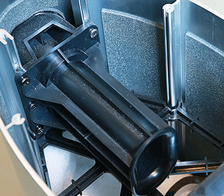 アルミキャビネット内部