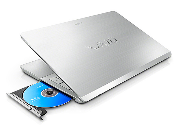 SONY VAIO Fit15 SVF15A18CJS　【SSD 1TB搭載】