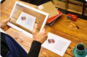 �w�ʃJ�����ŎB�e