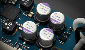 チャージポンプ電源「POSCAP」の優れた点は?