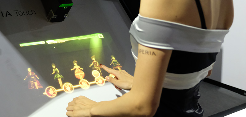 壁をなぞってゲームをプレイ