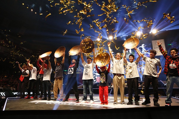 Xperia™ × STREET DANCE｜ソニーモバイルコミュニケーションズ